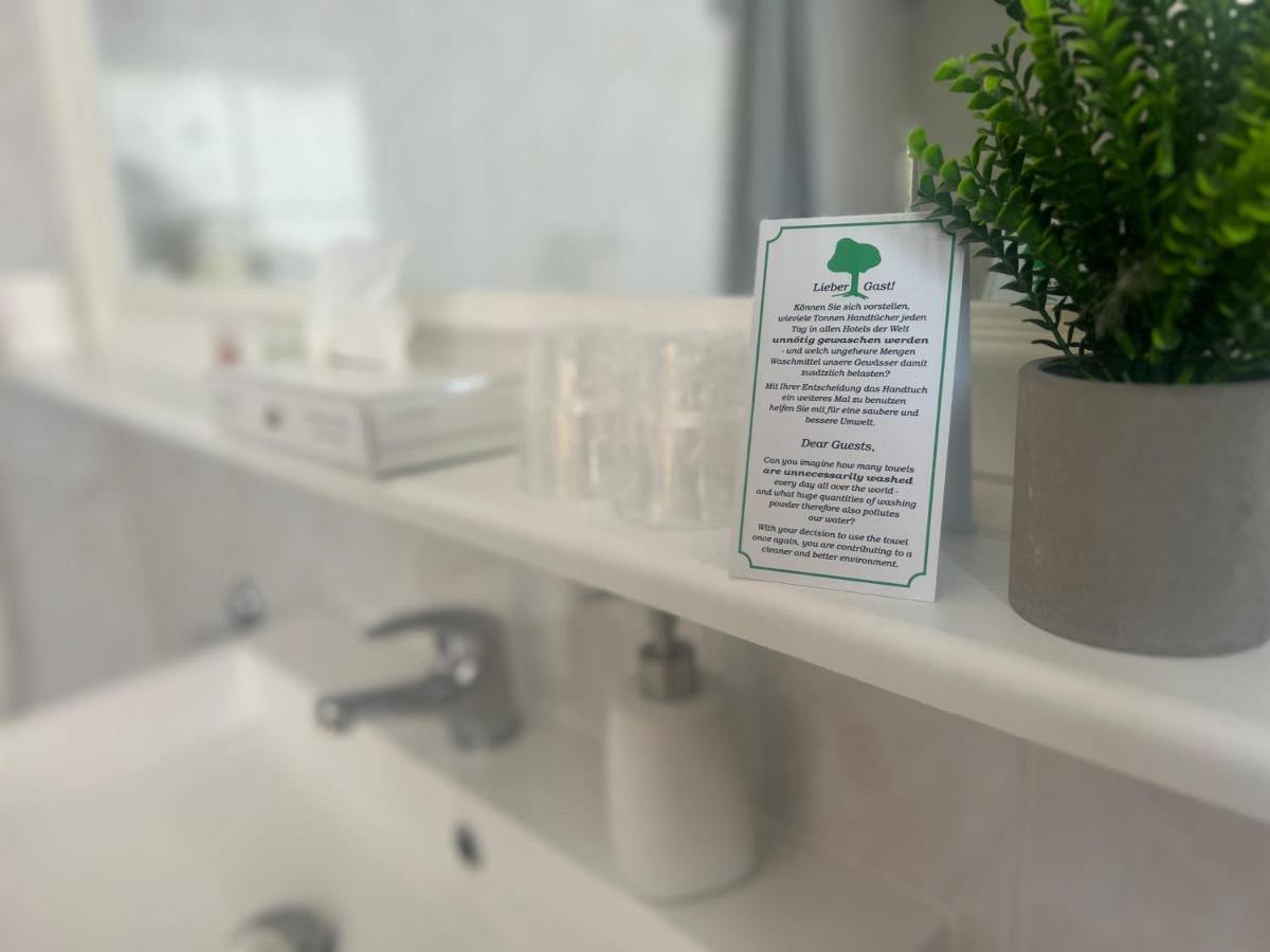 Hotel Pelikan كيتسينغن المظهر الخارجي الصورة